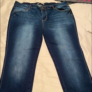 Dark wash skinny jeans